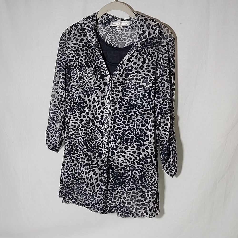 CHIC animal print blouse size M
